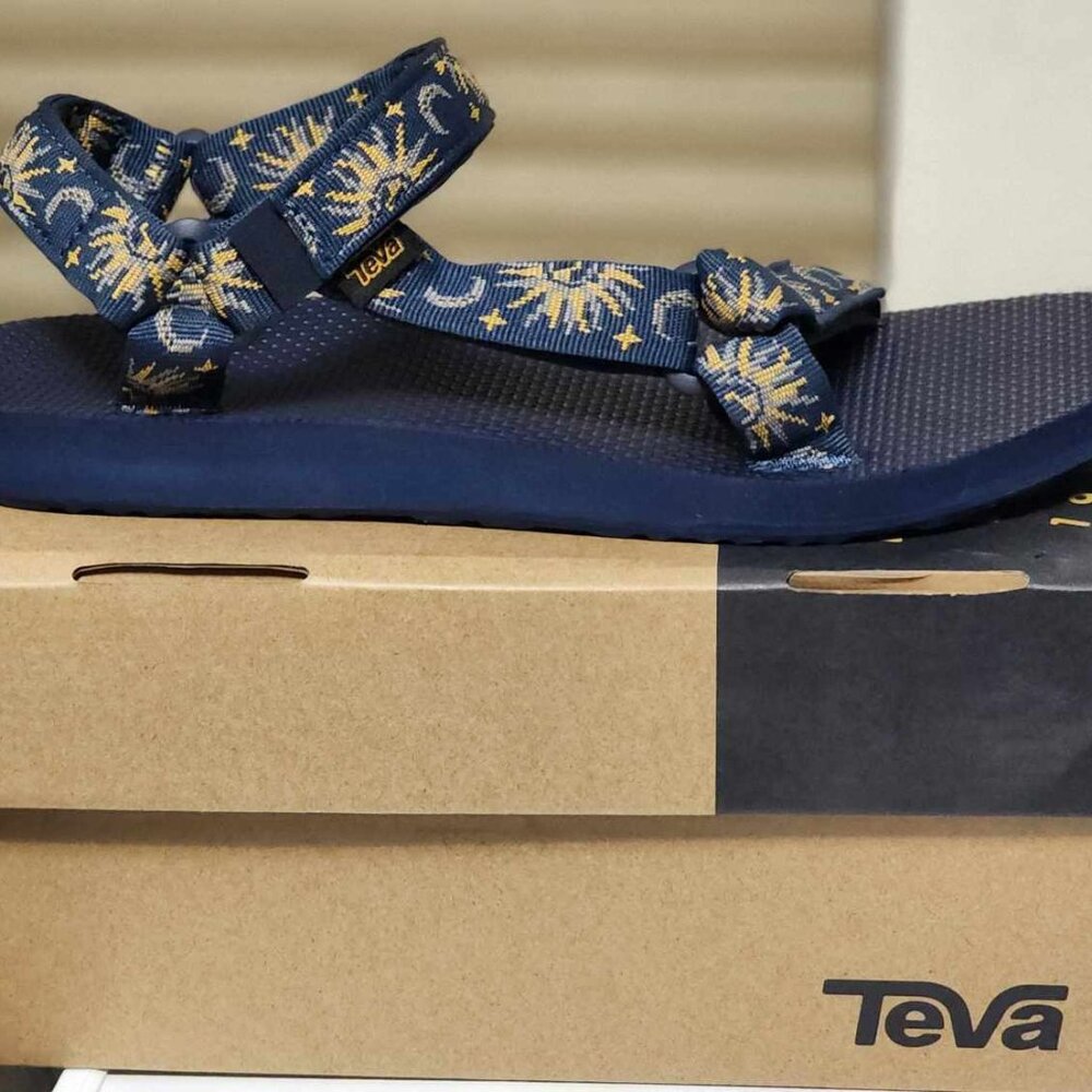 NIB Teva Women's Blue Sandals